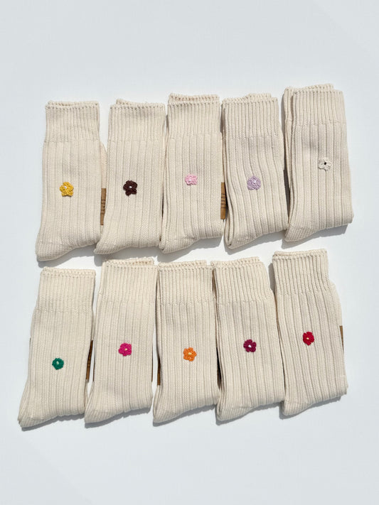 CROCHET MINI FLOWER SOCKS