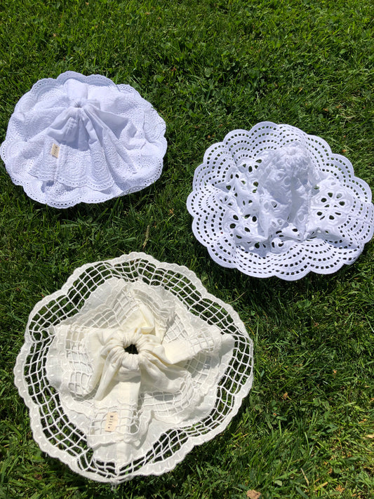 BRIDE LACE SCRUNCHIES