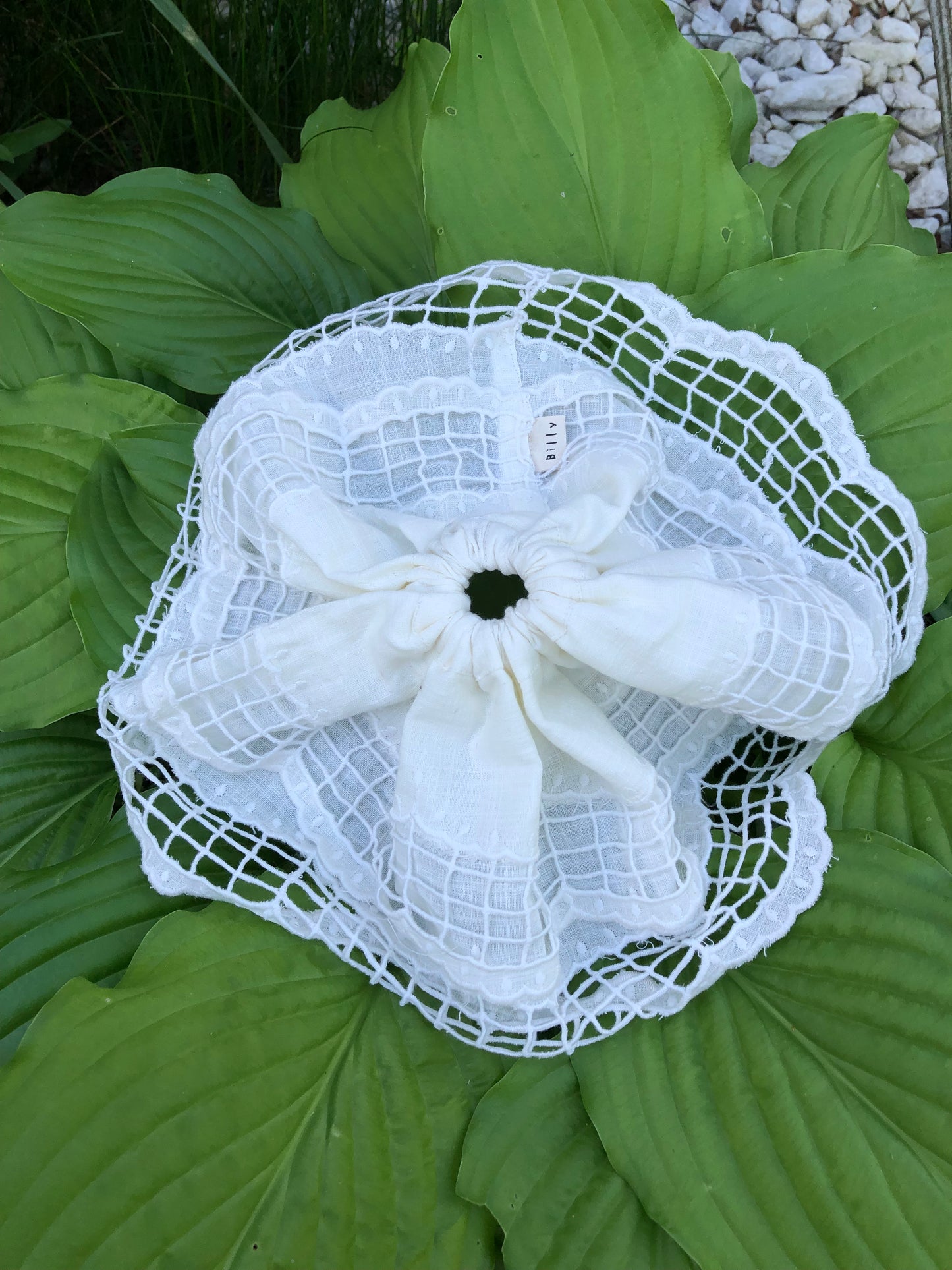 BRIDE LACE SCRUNCHIES