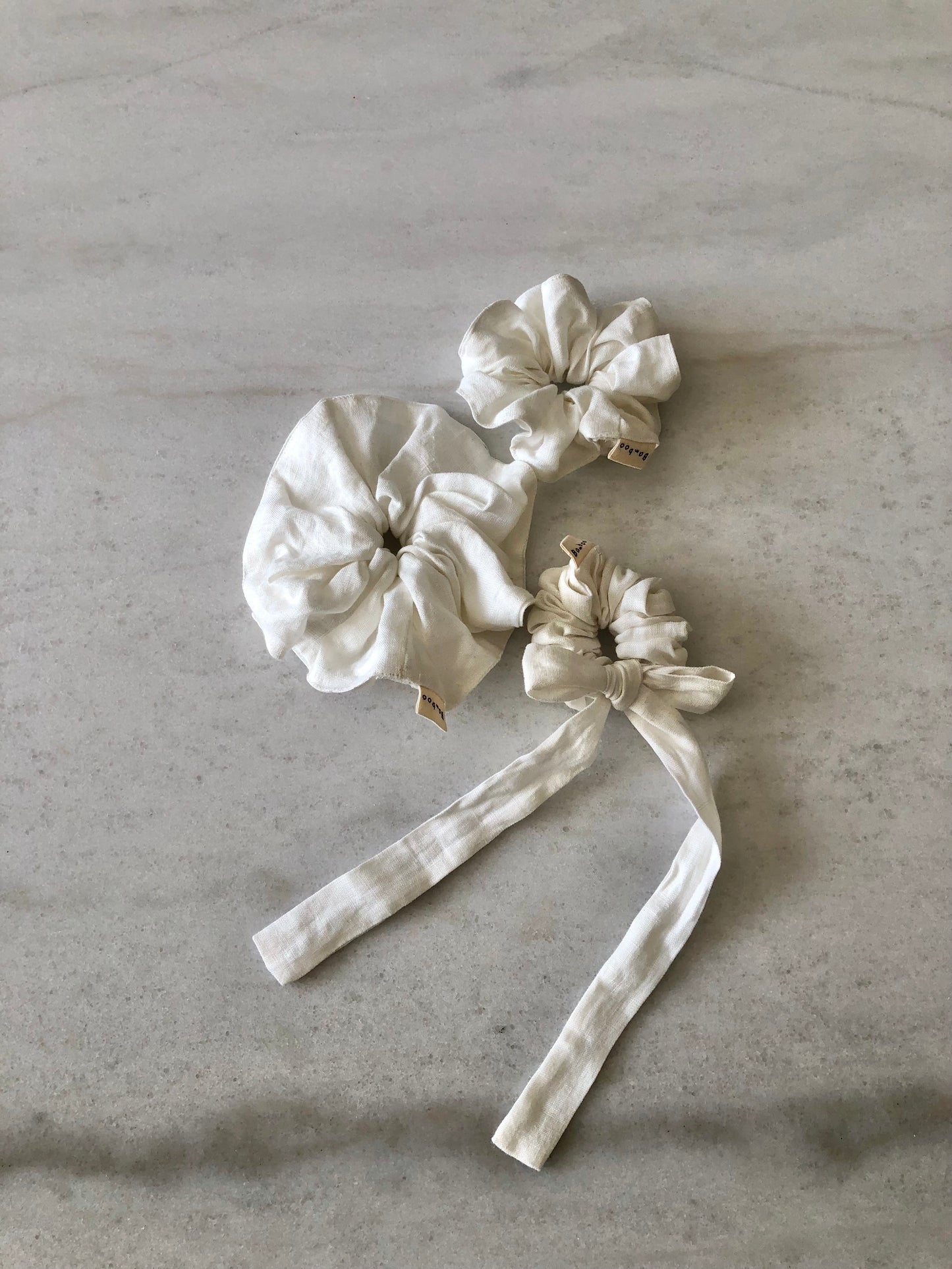 PURE LINEN SCRUNCHIES - neutral