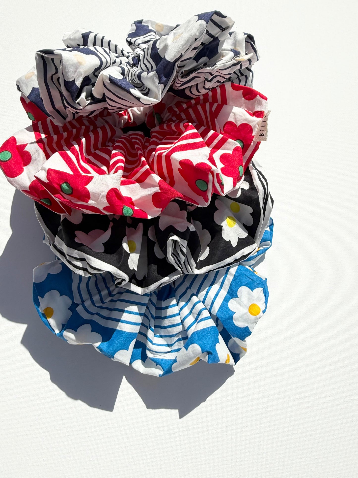 PARISIENNE SCRUNCHIES