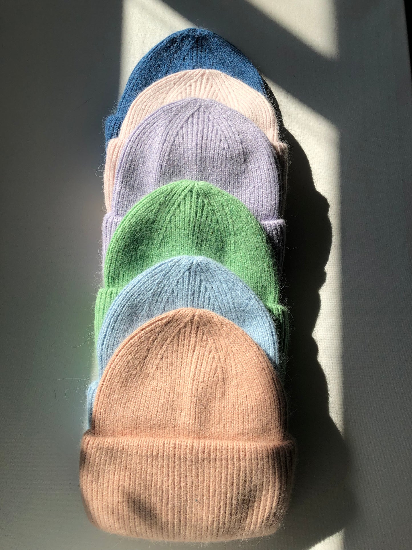 ROYAL ANGORA BEANIE - snow pastel