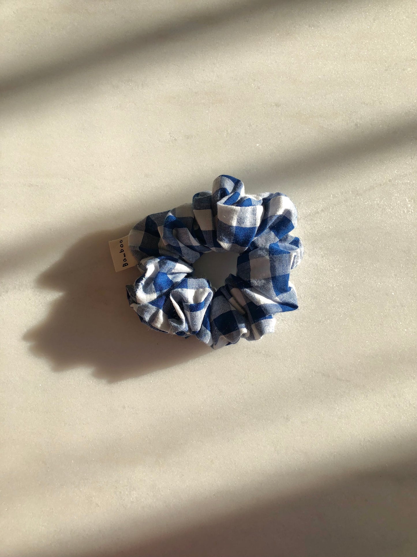GINGHAM SEERSUCKER SCRUNCHIES  - crystal bright