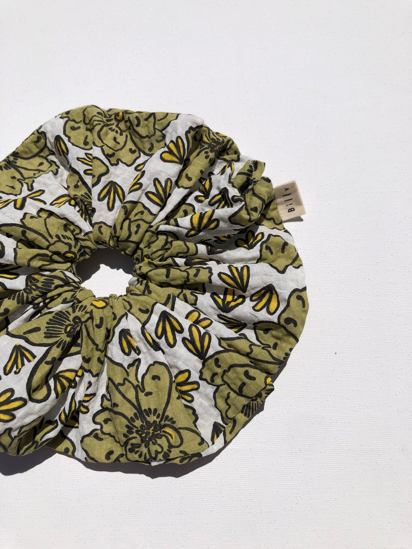 TOLADO FLOWER SCRUNCHIES