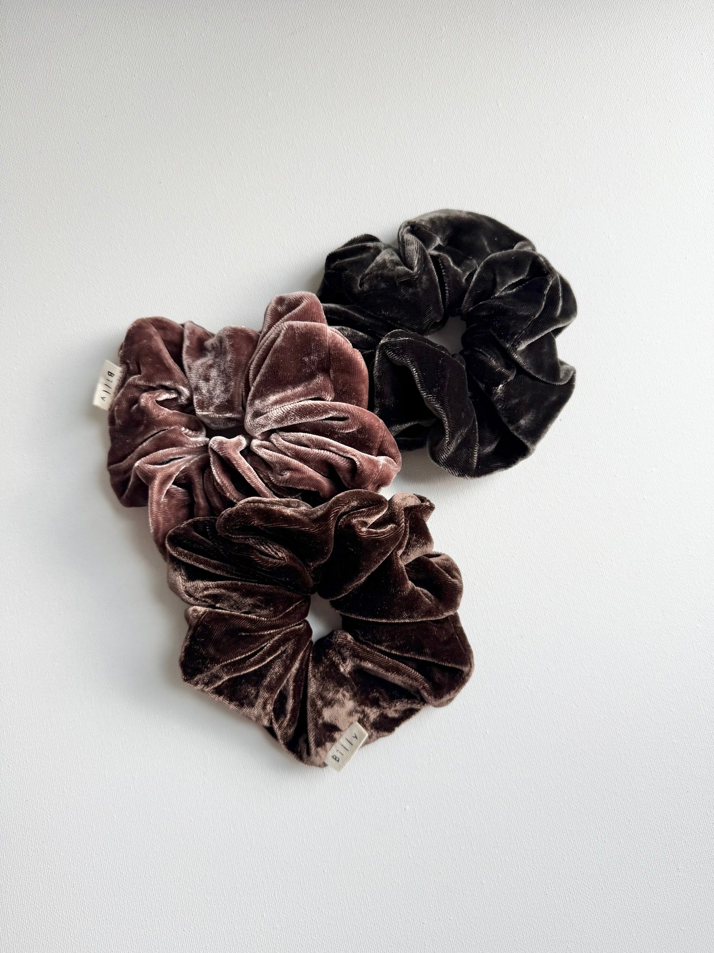 VELVET SCRUNCHIES - neutral