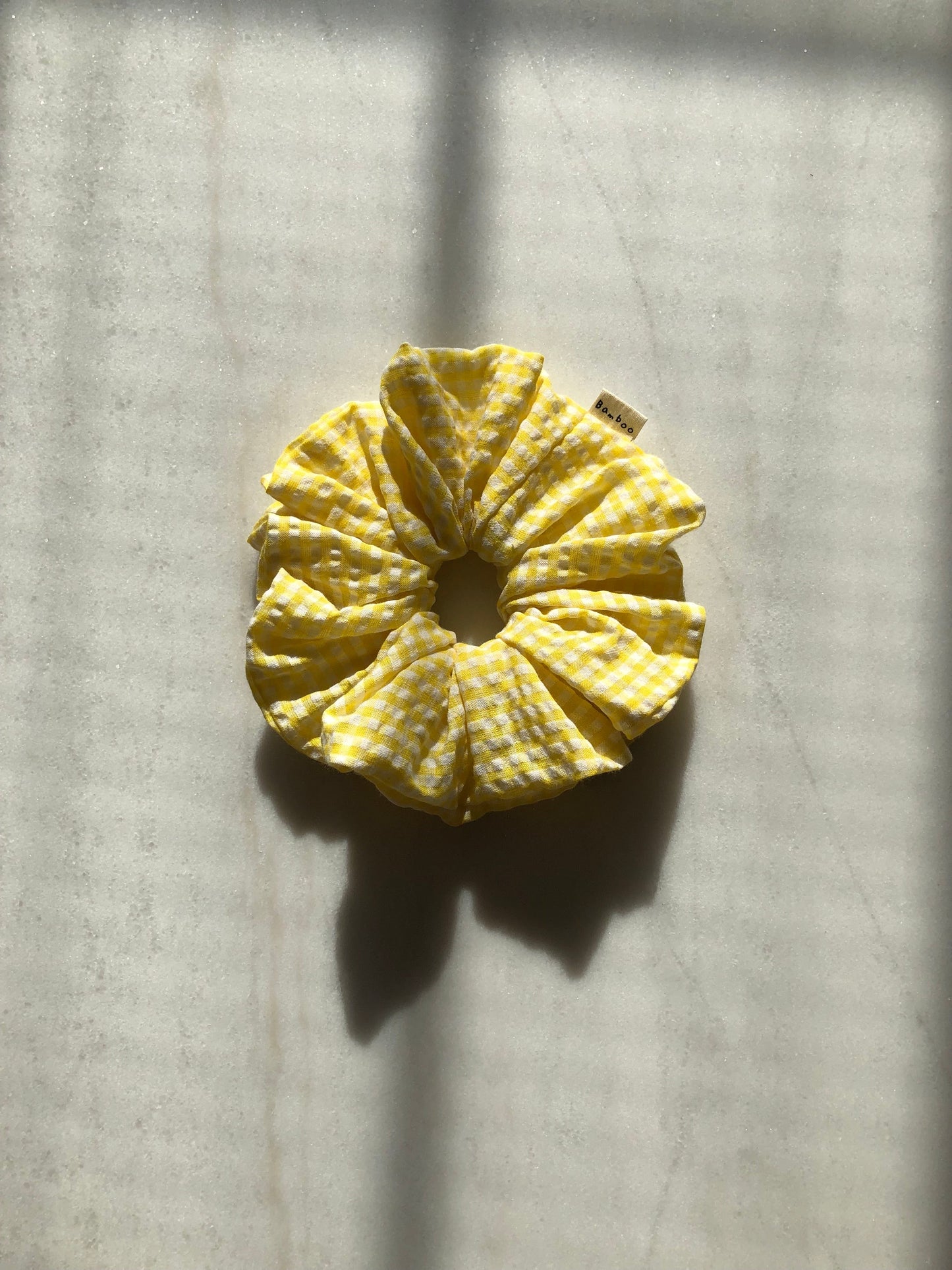 MINI GINGHAM SEERSUCKER SCRUNCHIES - crystal bright