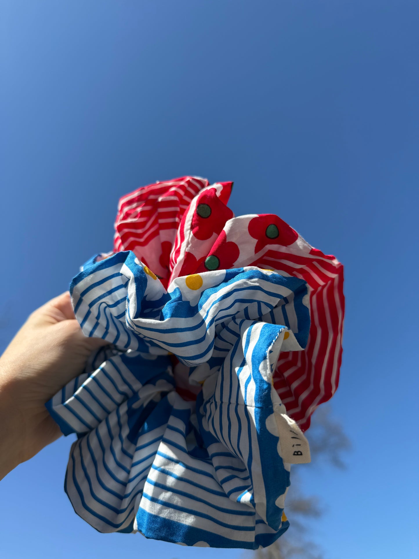 PARISIENNE SCRUNCHIES