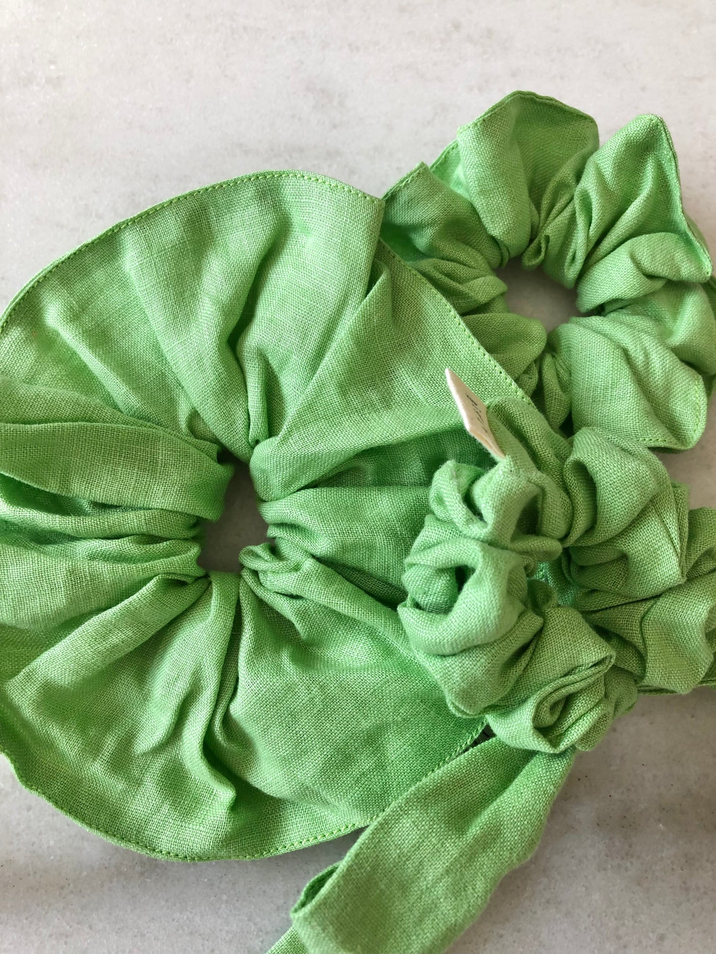 PURE LINEN SCRUNCHIES - bright