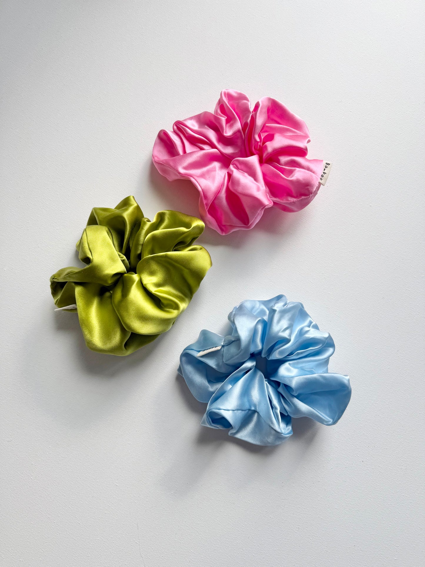 PURE SILK SCRUNCHIES