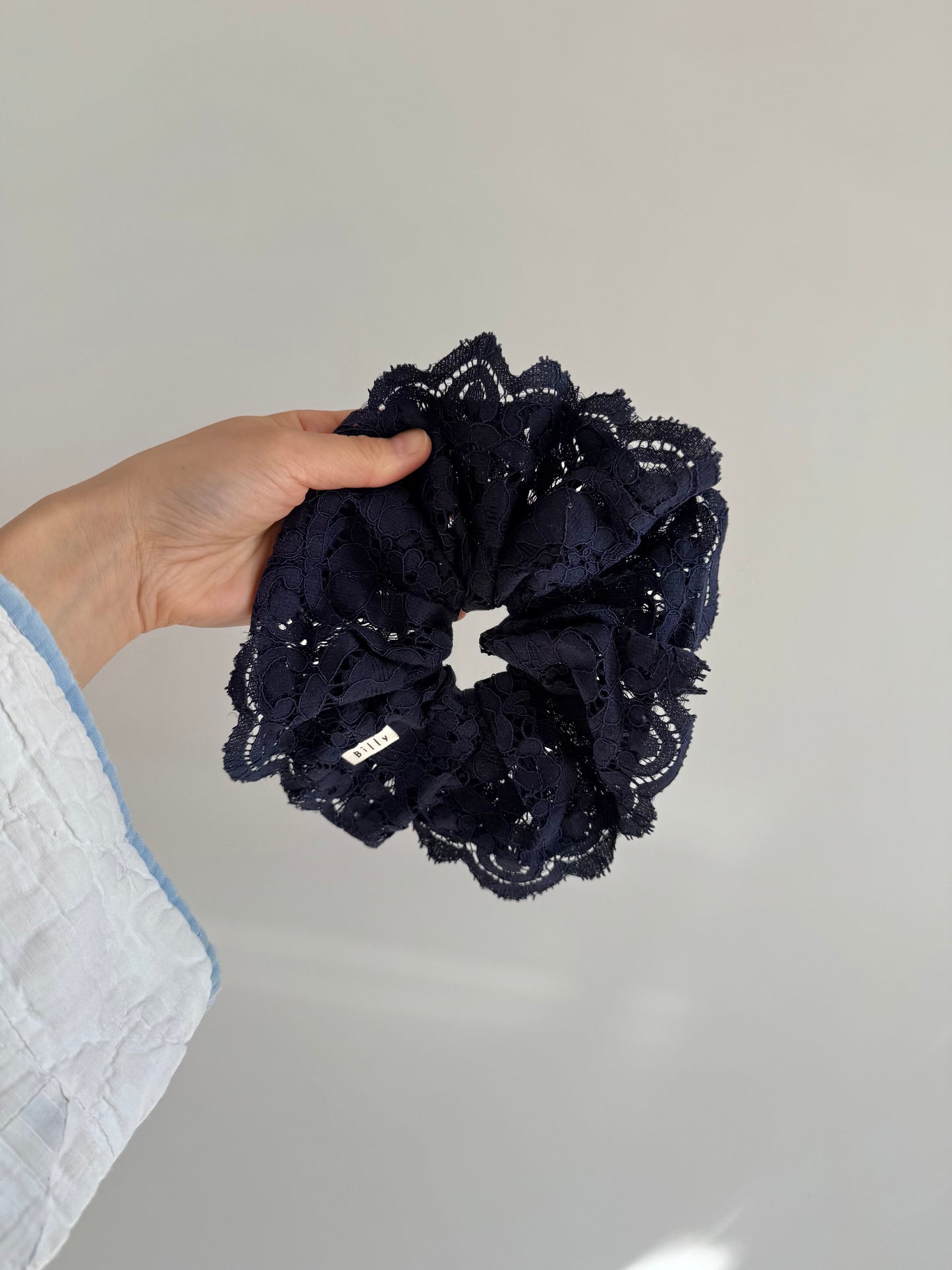 LACE SCRUNCHIES - neutral