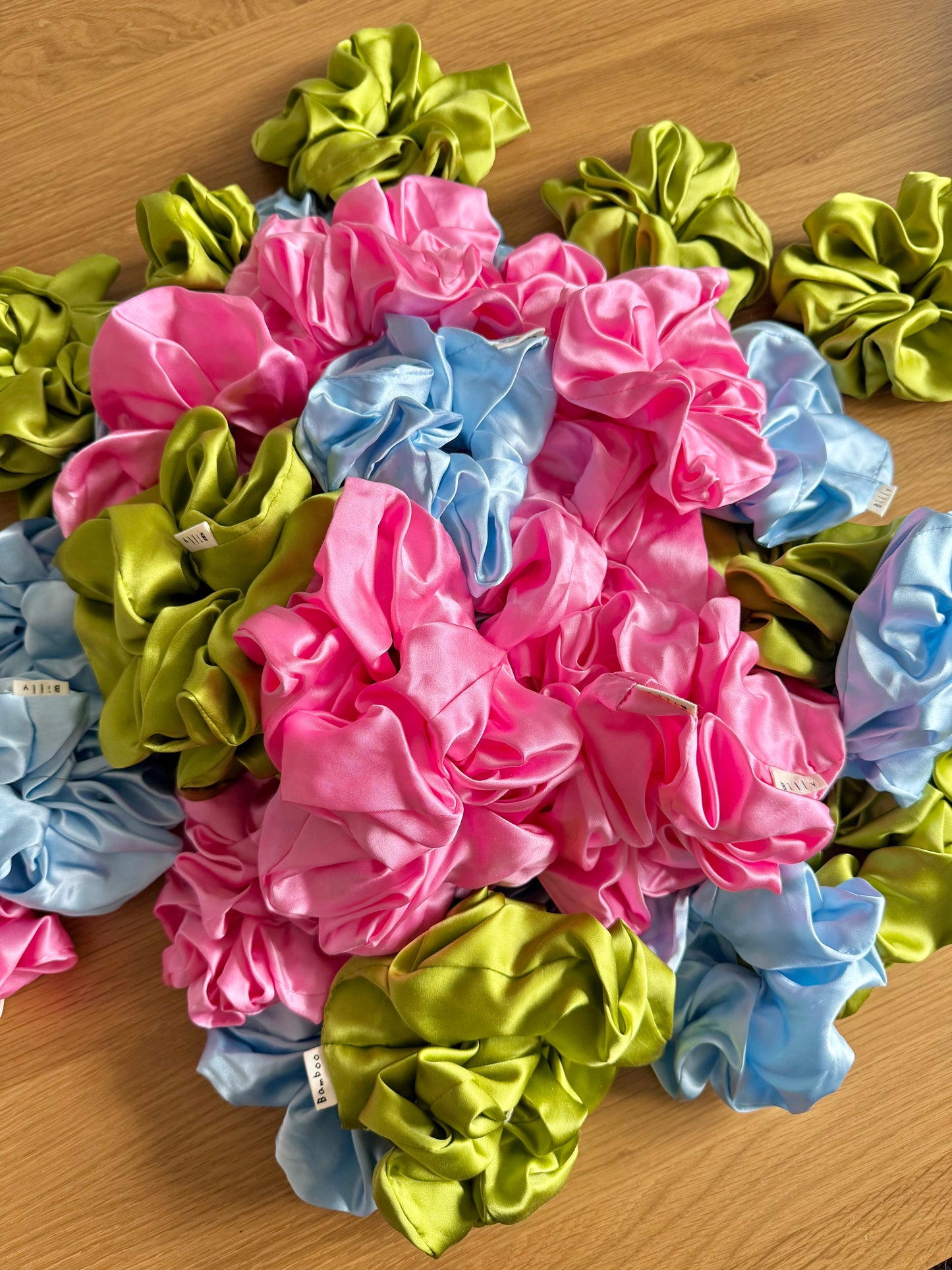 PURE SILK SCRUNCHIES