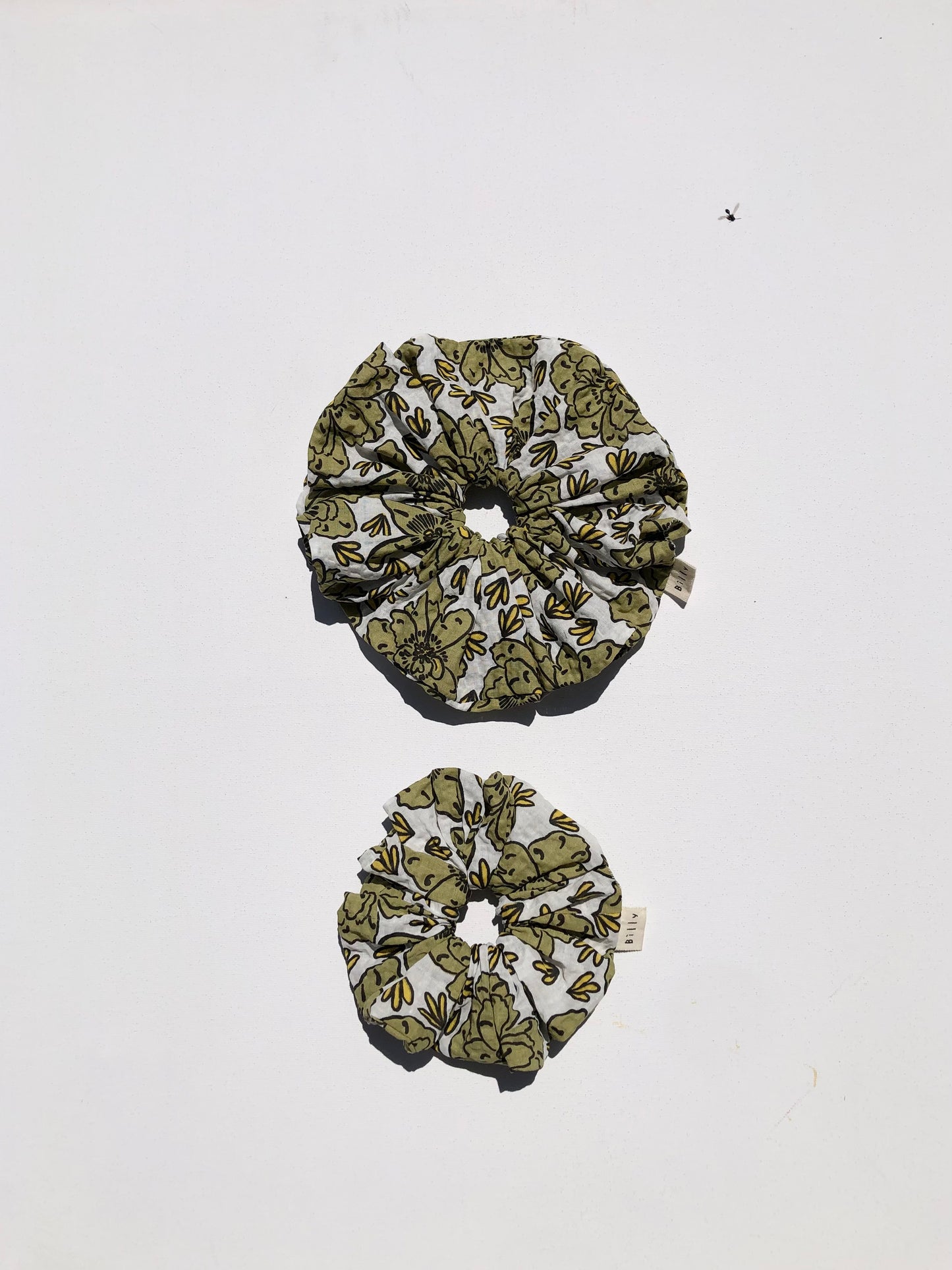 TOLADO FLOWER SCRUNCHIES