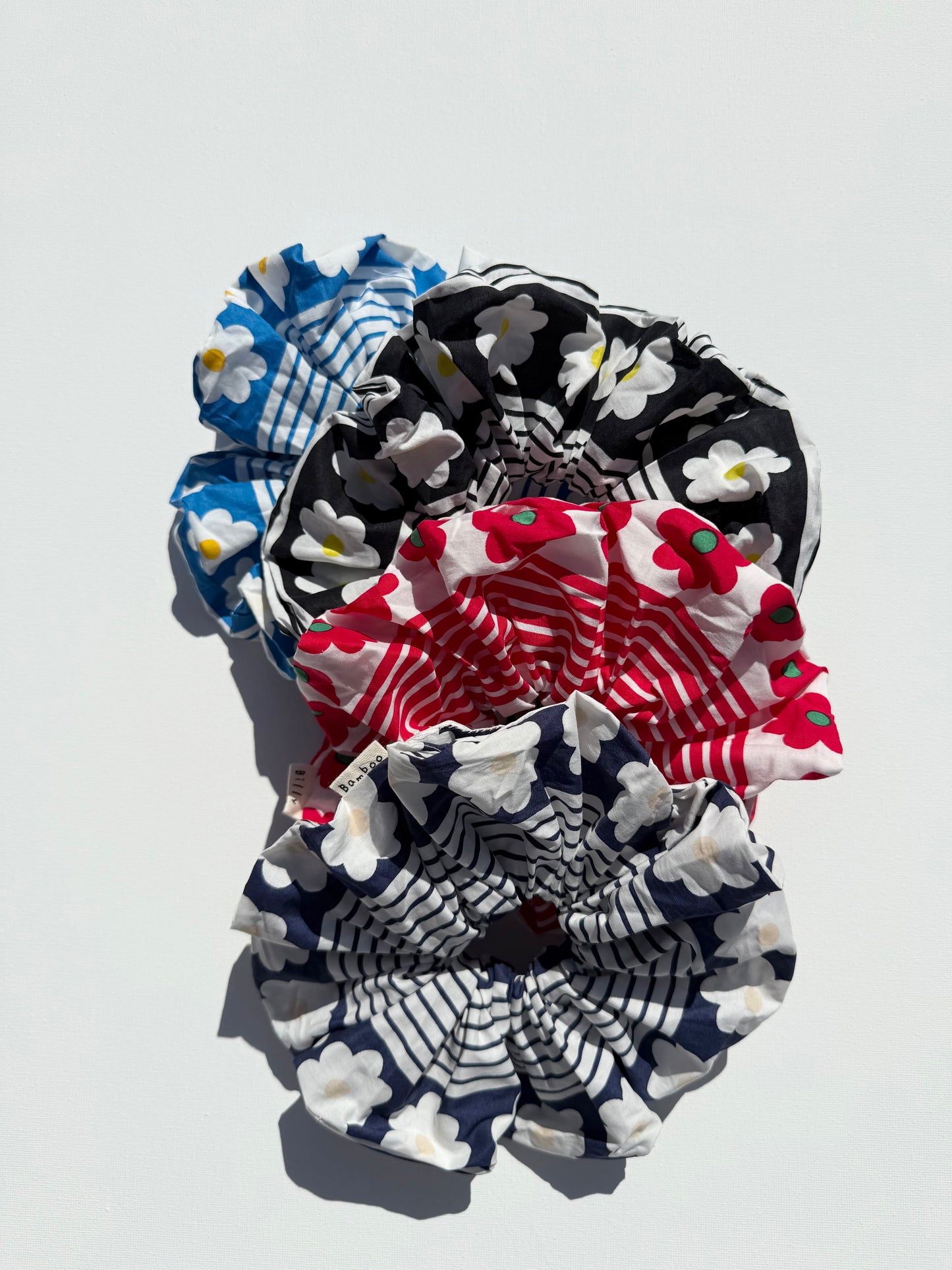 PARISIENNE SCRUNCHIES