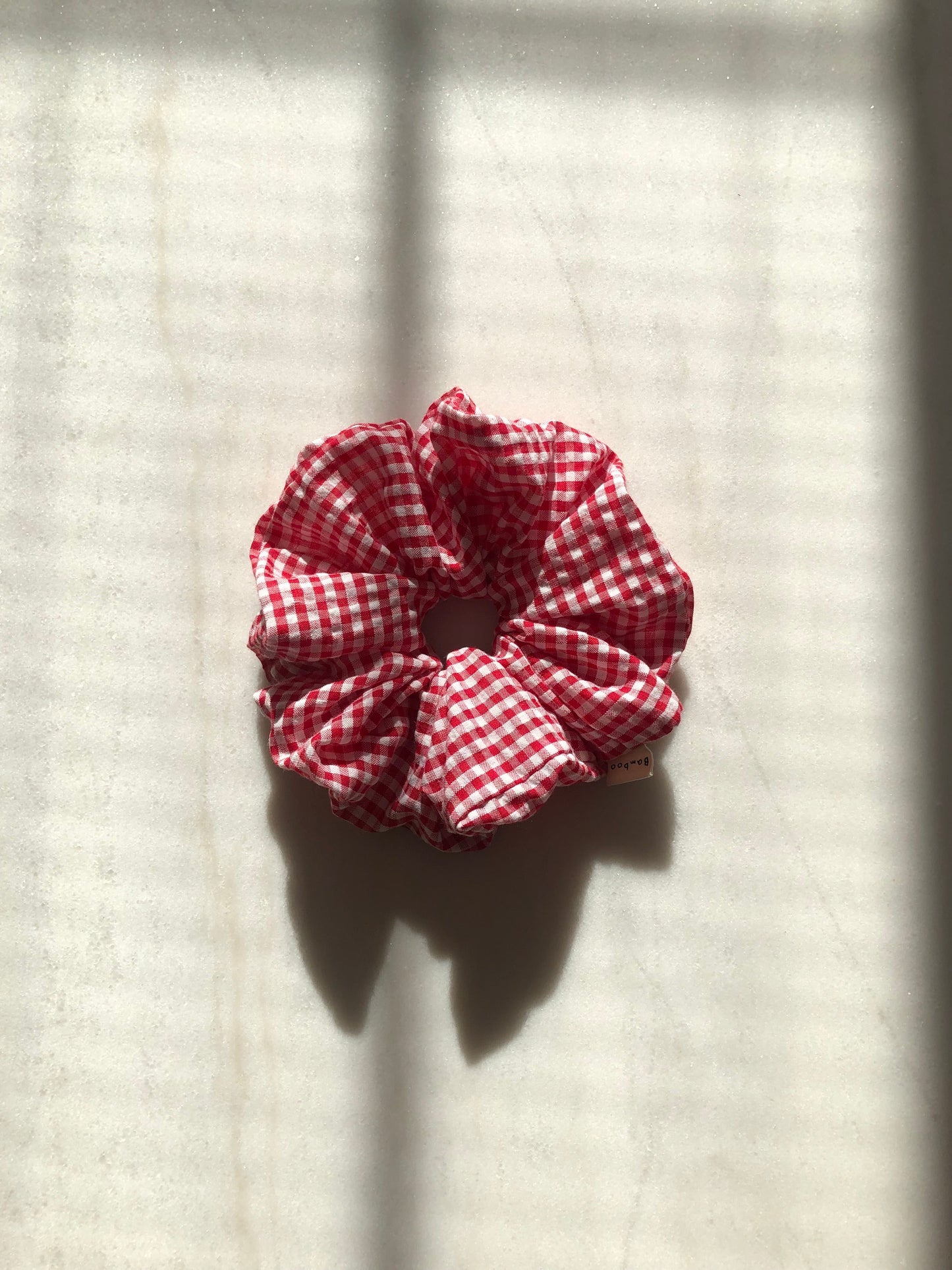 MINI GINGHAM SEERSUCKER SCRUNCHIES - crystal bright