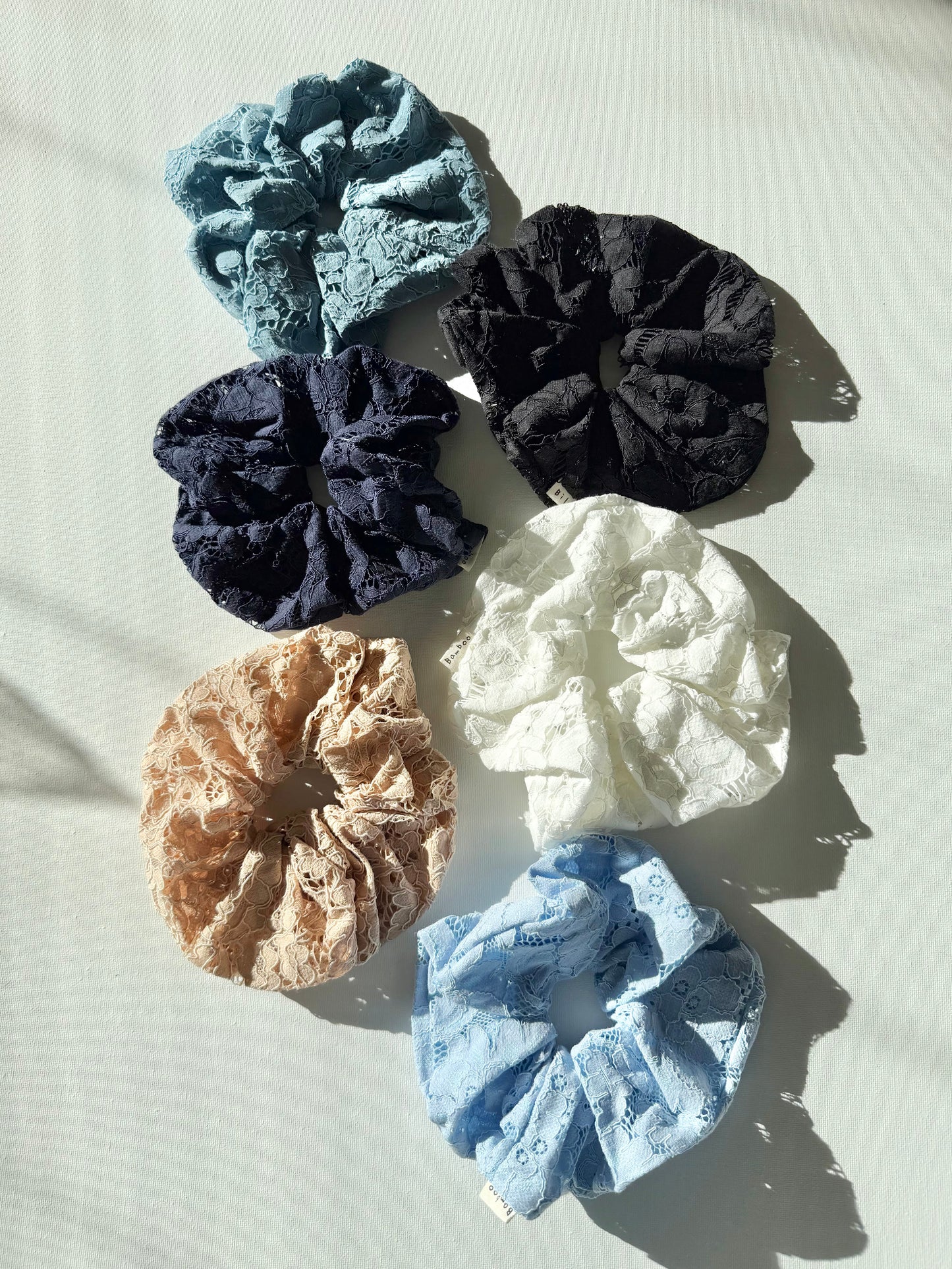 LACE SCRUNCHIES - neutral