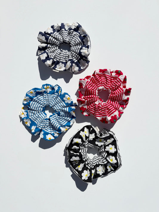PARISIENNE SCRUNCHIES