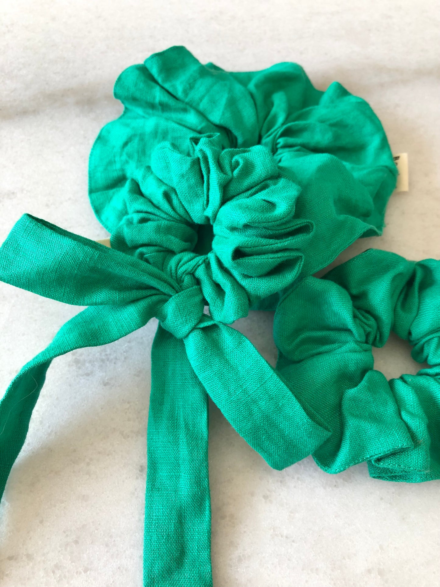 PURE LINEN SCRUNCHIES - bright