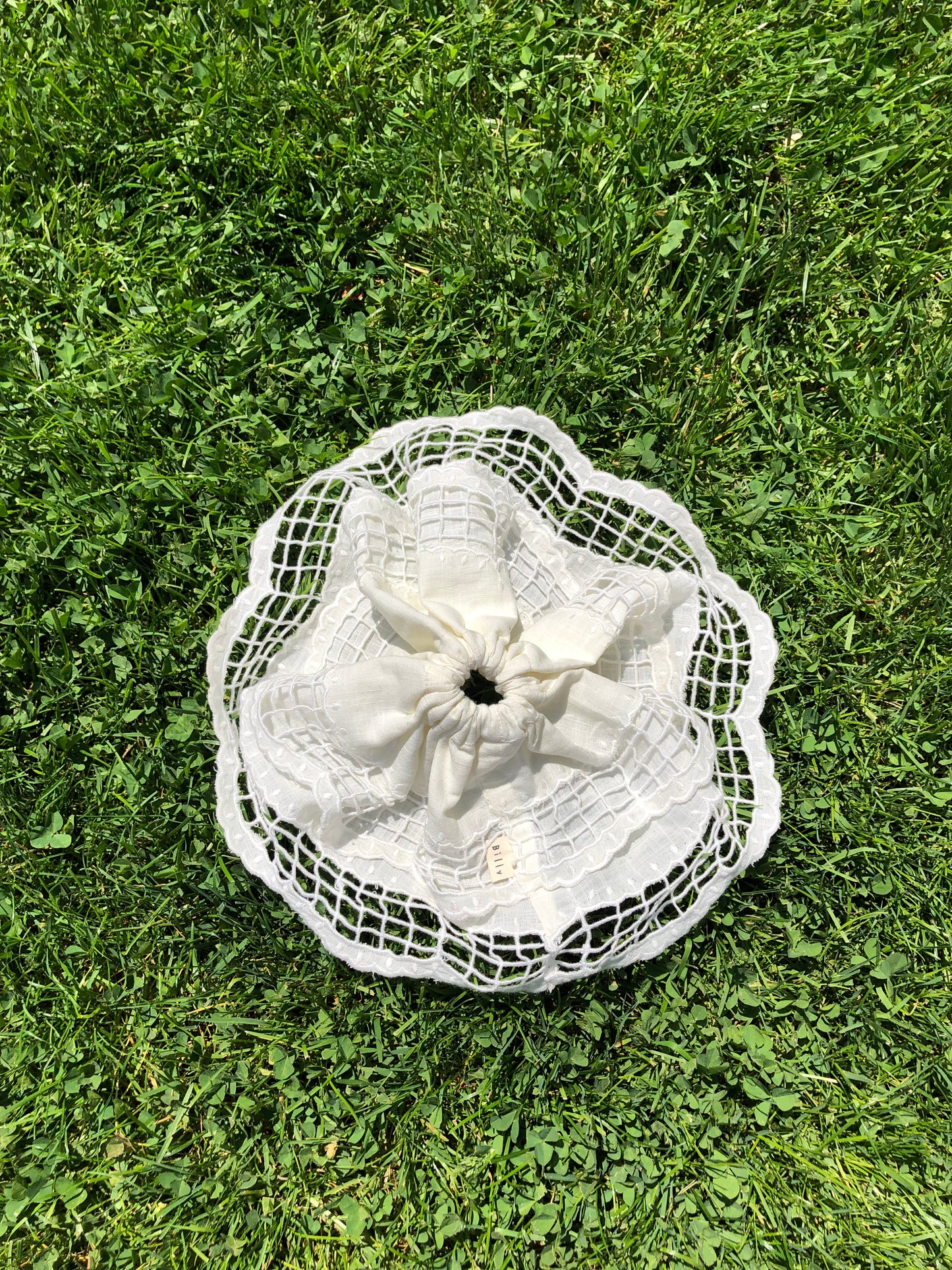 BRIDE LACE SCRUNCHIES