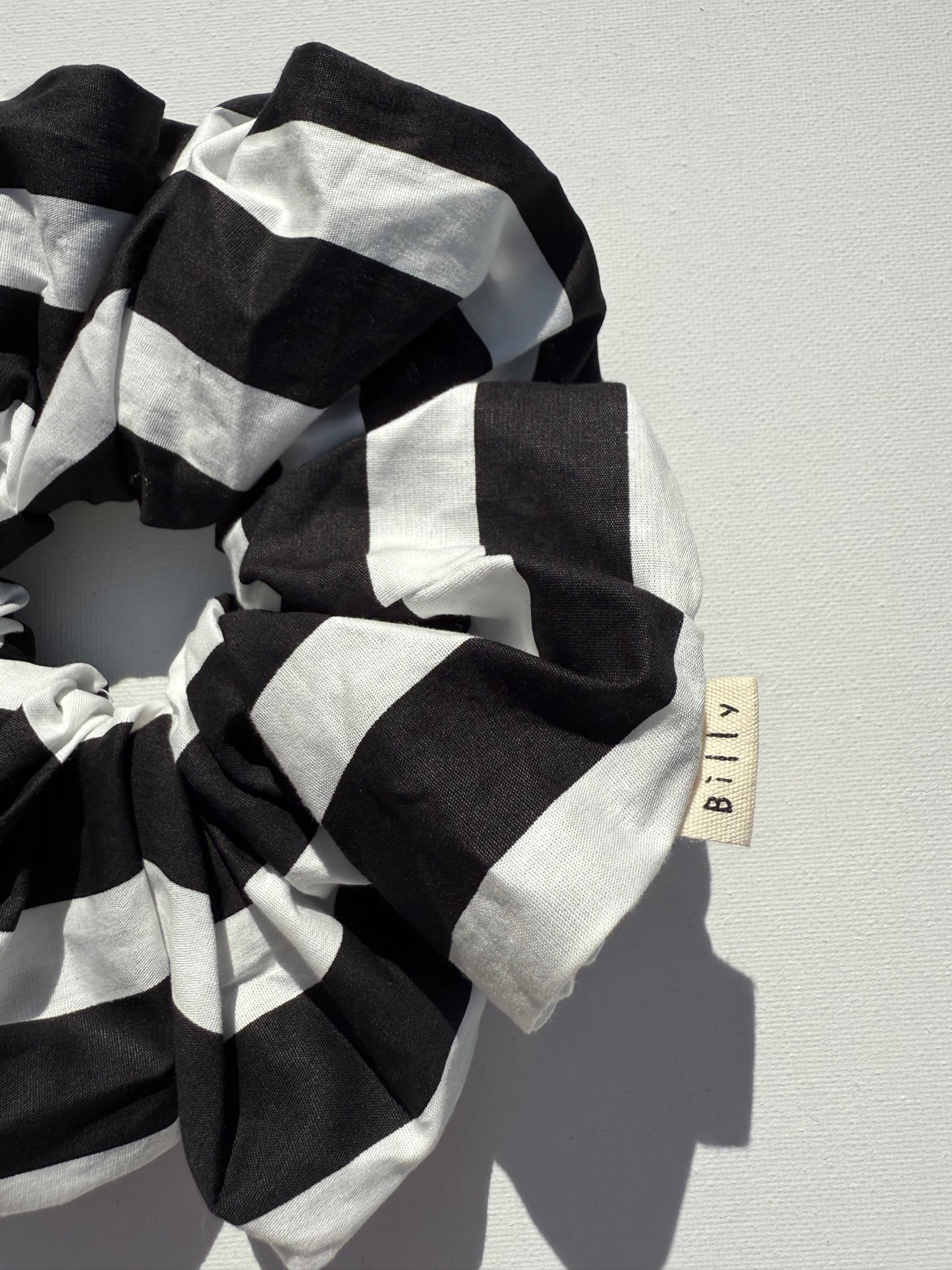 STRIPE OVERSIZED SCRUNCHIES