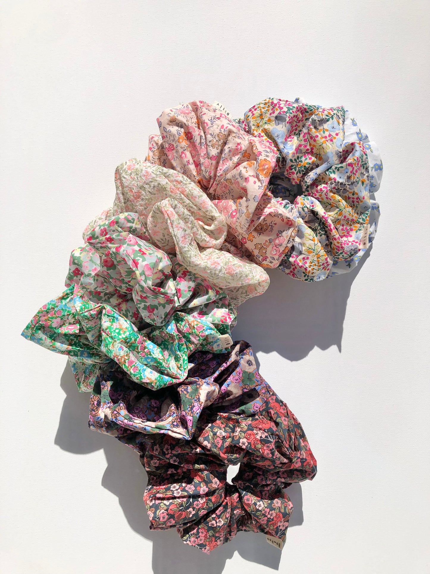 PRINCE EDWARD FLORAL SCRUNCHIES