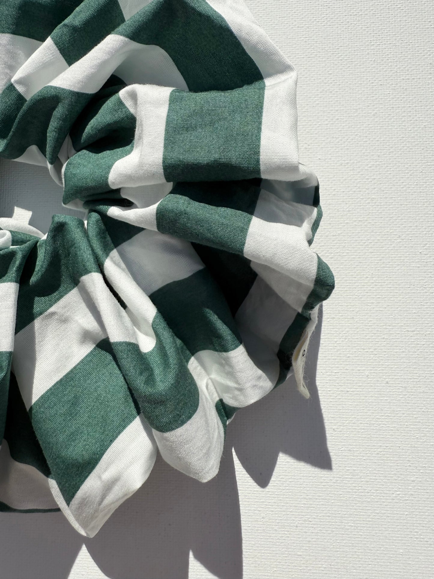 STRIPE OVERSIZED SCRUNCHIES