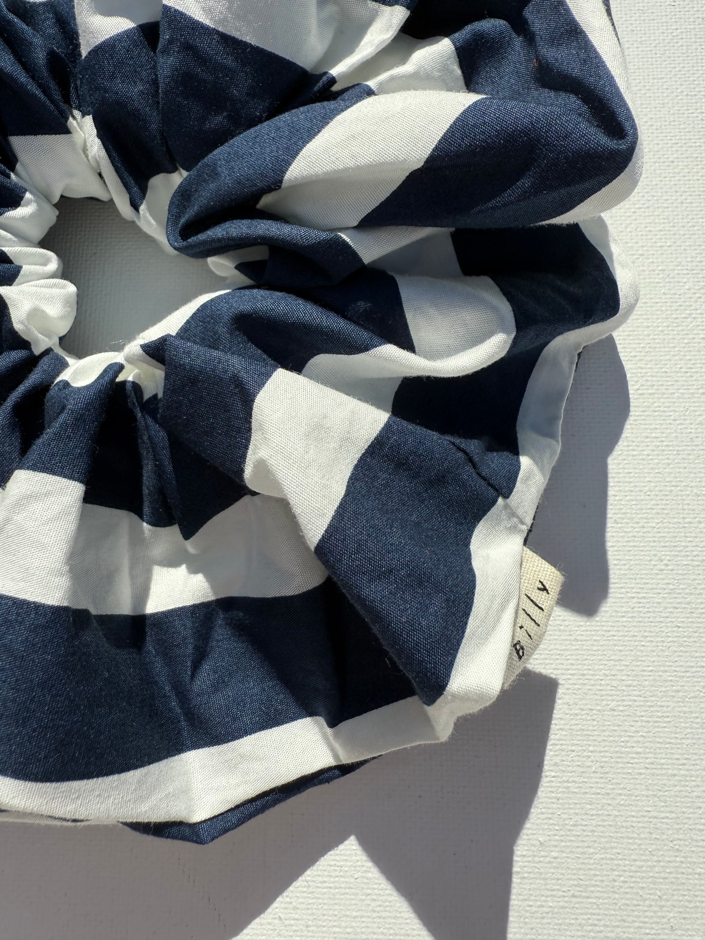 STRIPE OVERSIZED SCRUNCHIES