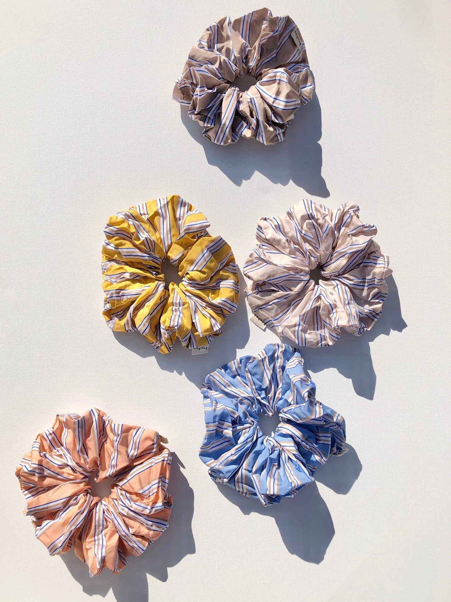 SMART STRIPE SCRUNCHIES