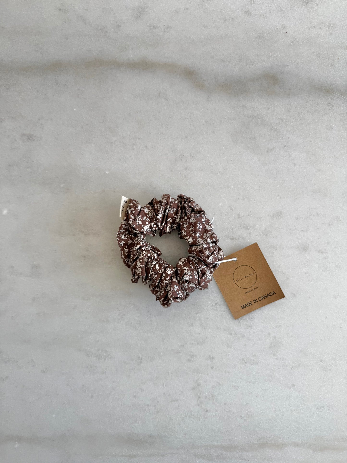 VICTORIA FLORAL SCRUNCHIE