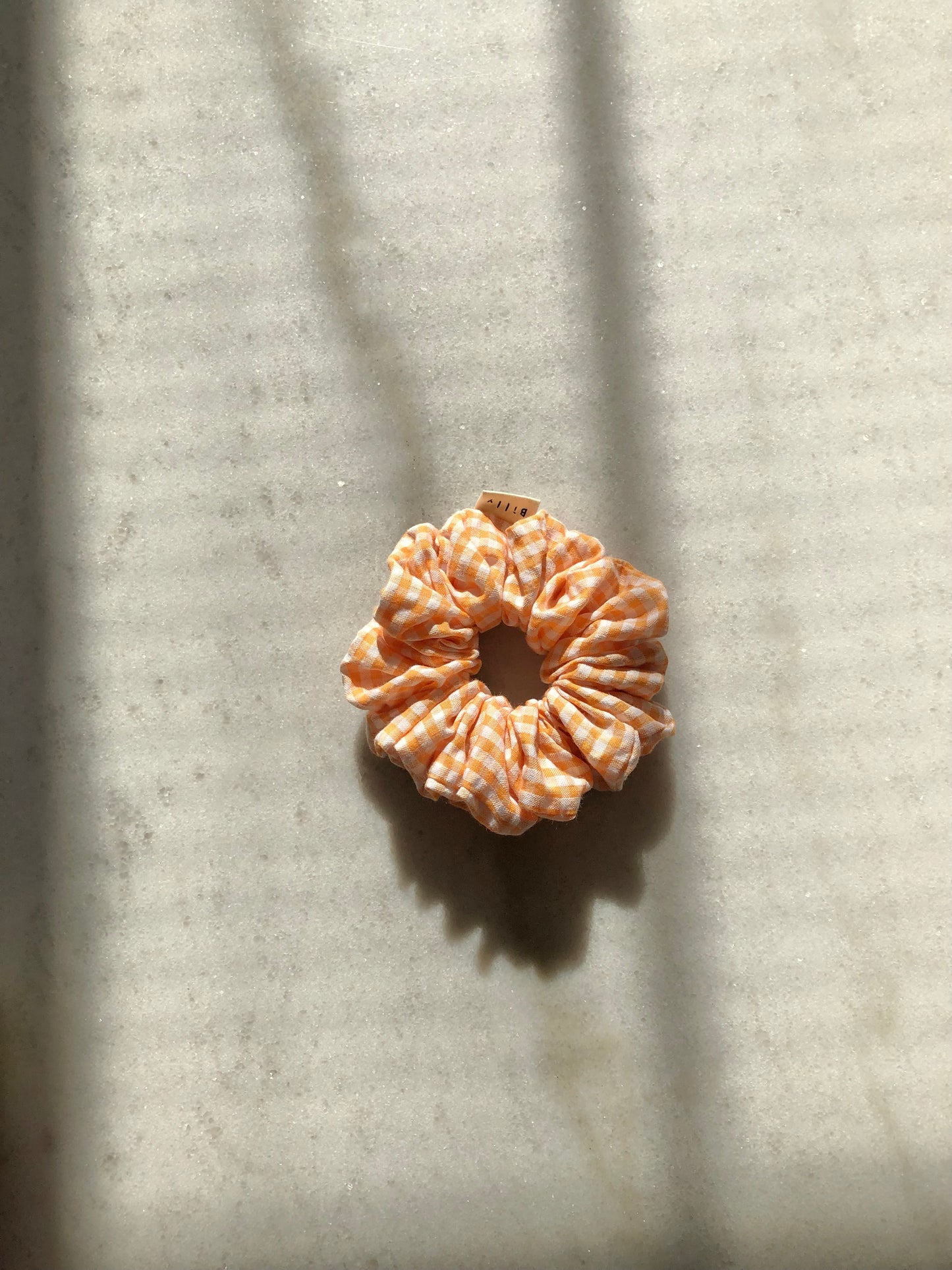 MINI GINGHAM SEERSUCKER SCRUNCHIES - snow pastel