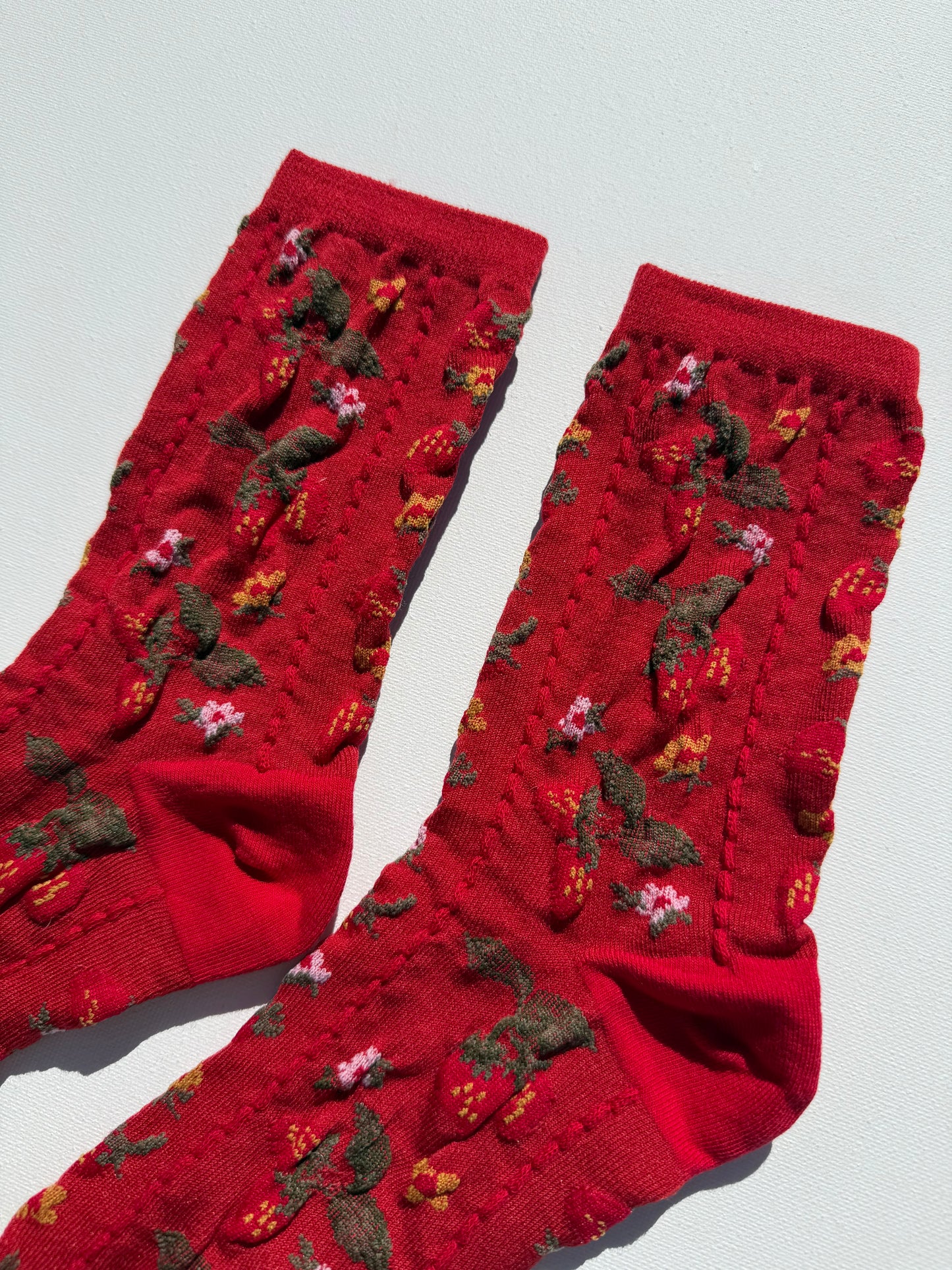 STRAWBERRIES SOCKS