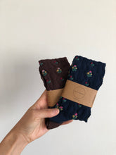 Load image into Gallery viewer, ROSE GARDEN SOCKS