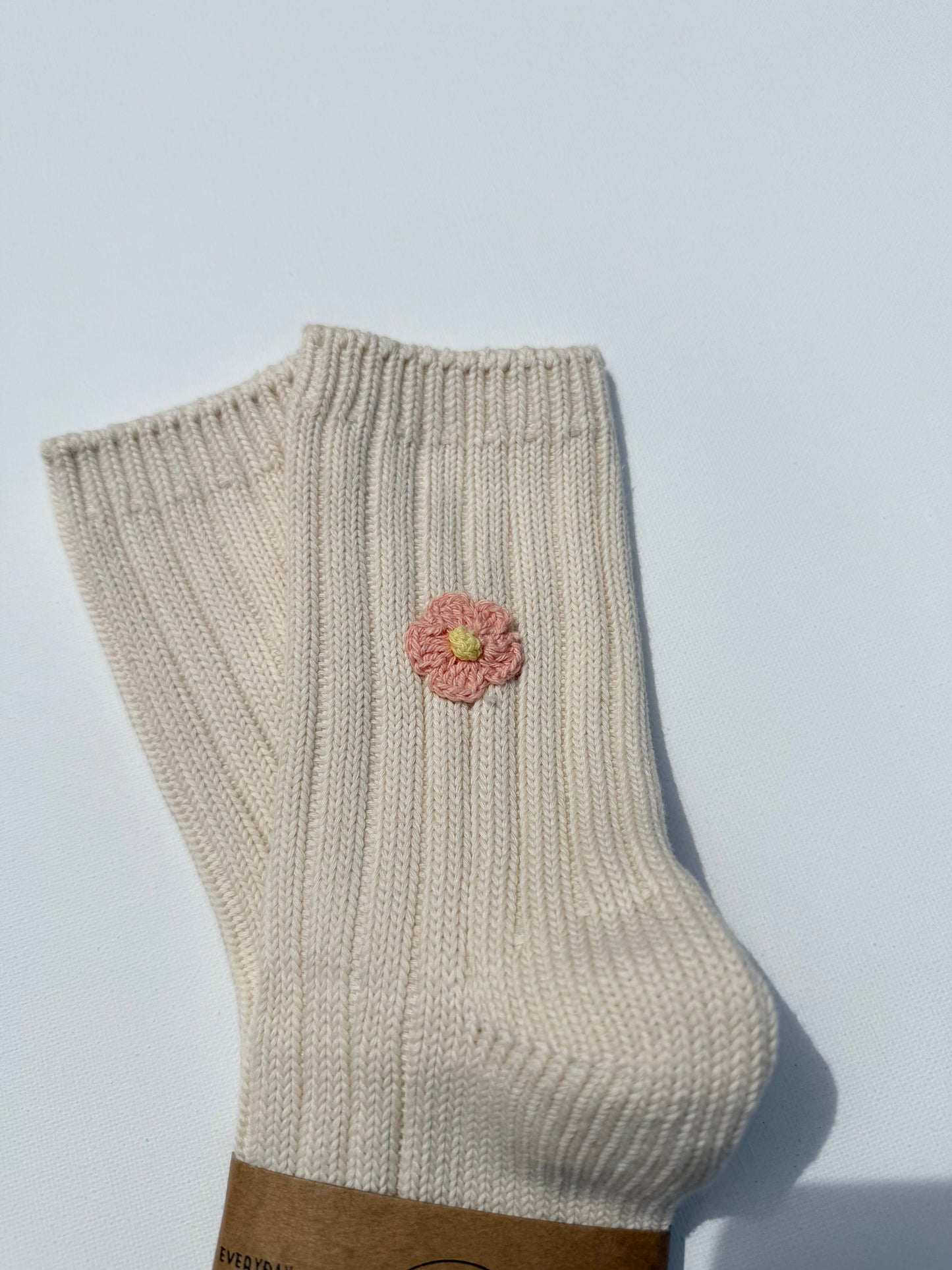 CROCHET HAPPY FLOWER SOCKS
