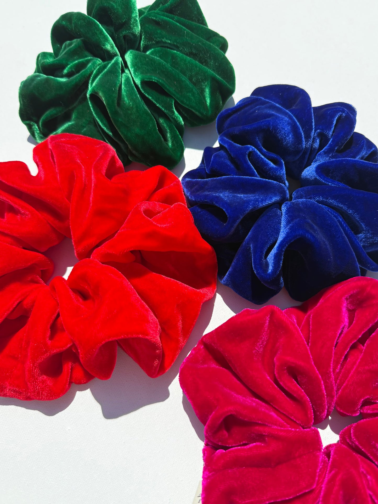 SILK VELVET SCRUNCHIES - crystal bright