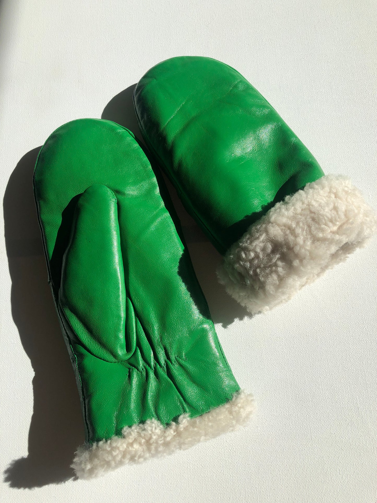 LEATHER SHEARLING MITTENS