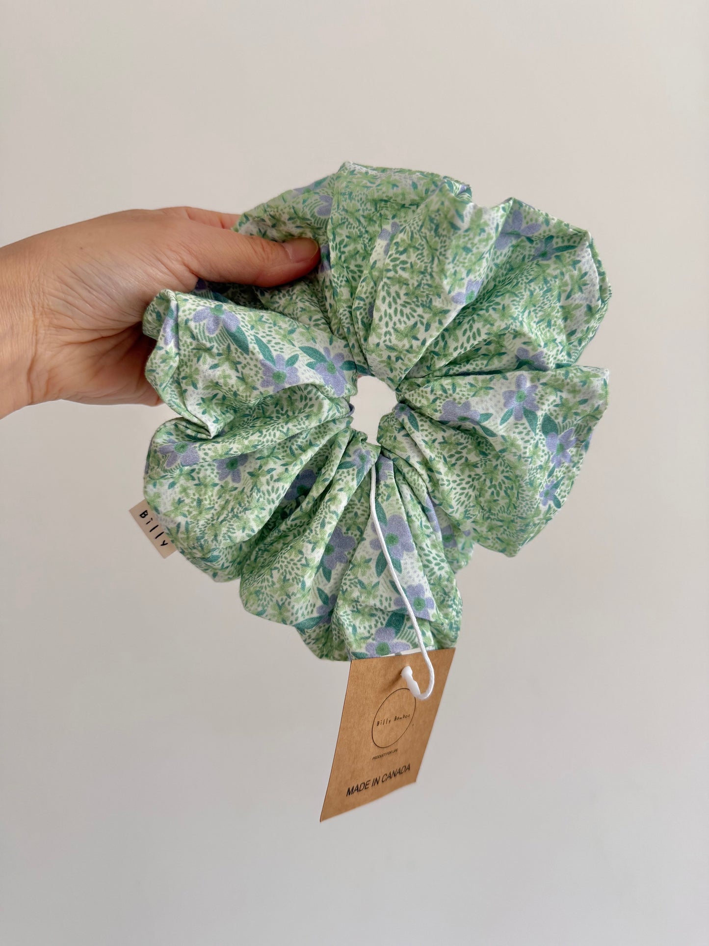 MEADOW BLOOM FLORAL SCRUNCHIE