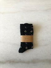 Load image into Gallery viewer, ROSE GARDEN SOCKS