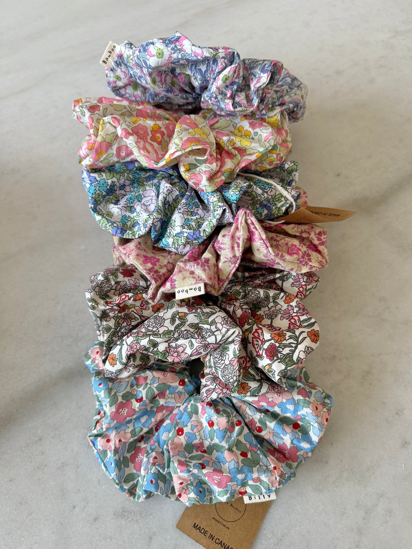 MEADOW BLOOM FLORAL SCRUNCHIE