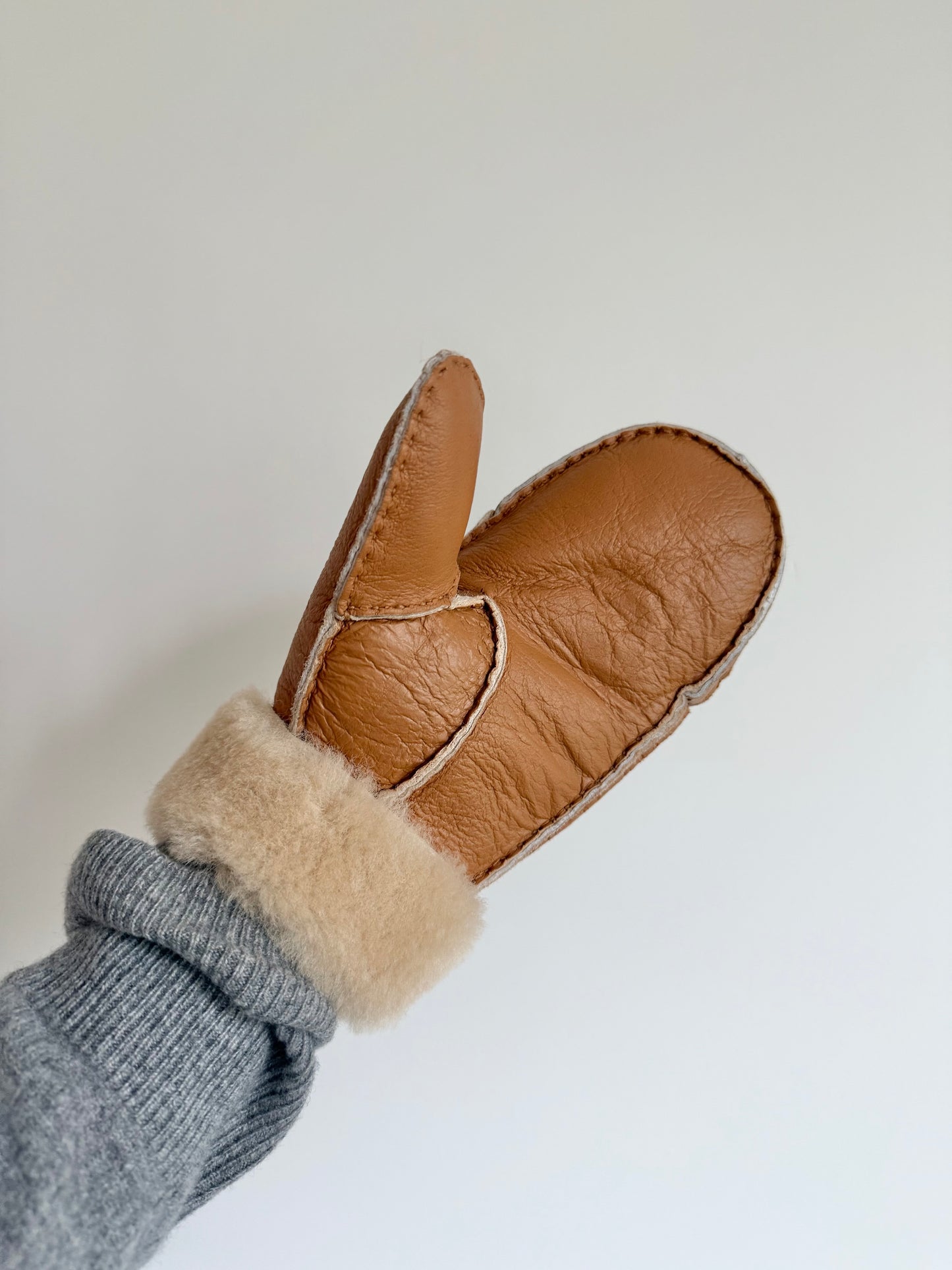 SHEARLING MITTENS