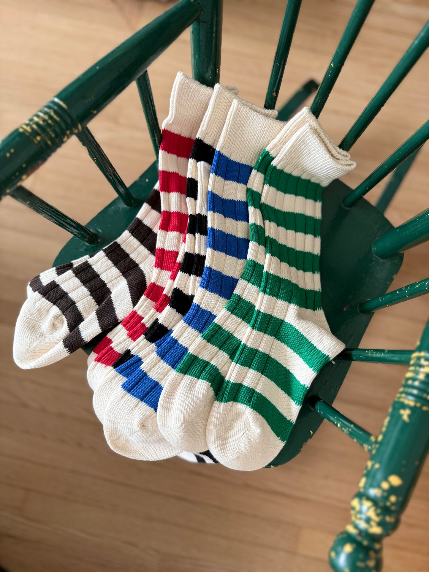 COLOR STRIPE HIGH SOCKS