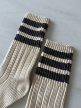Load image into Gallery viewer, MEN’S COLLEGE STRIPE SOCKS