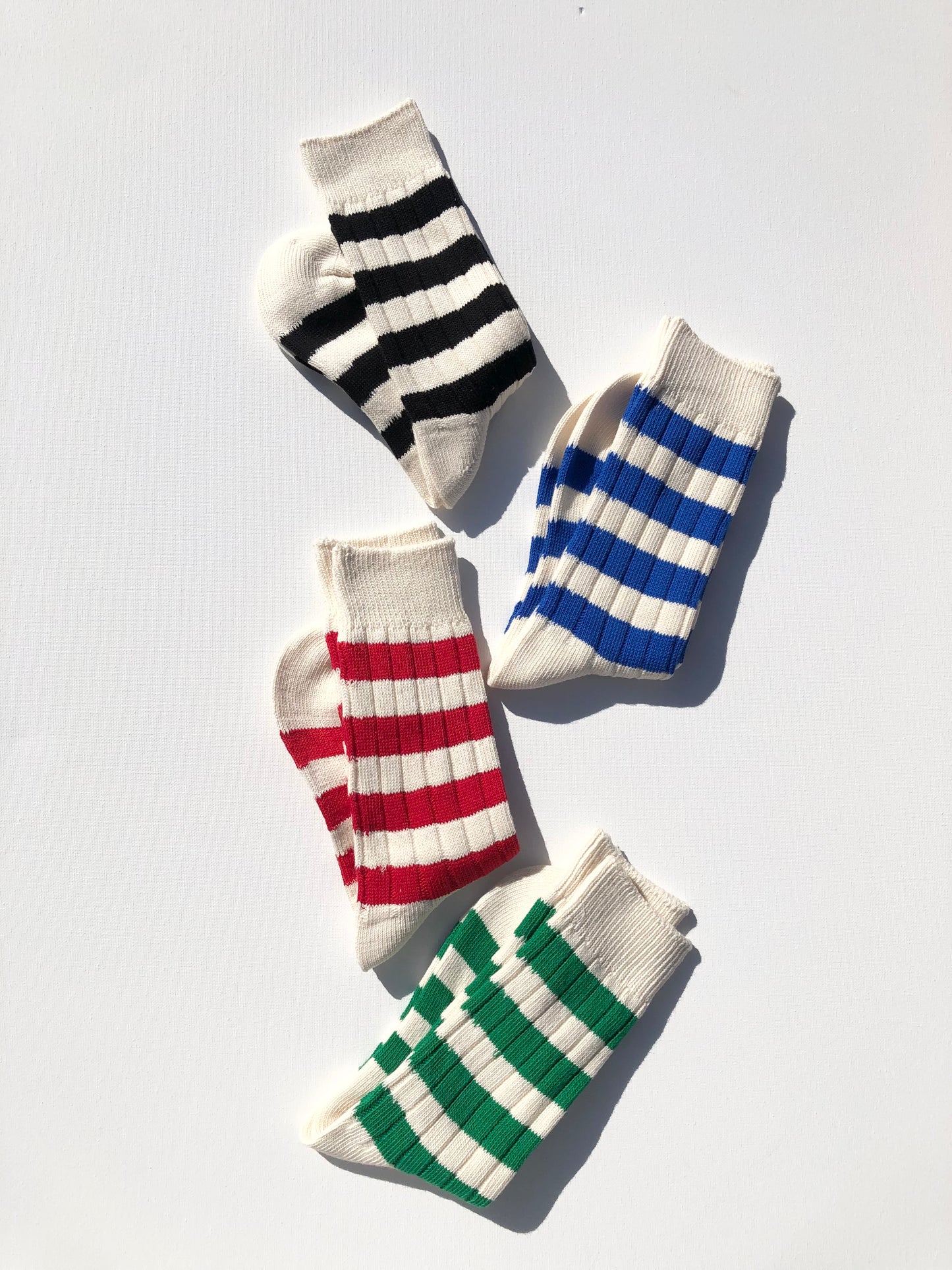 COLOR STRIPE HIGH SOCKS