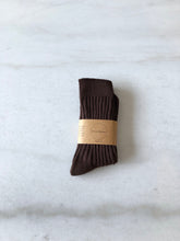 Load image into Gallery viewer, RIBBED COTTON HIGH SOCKS - neutral