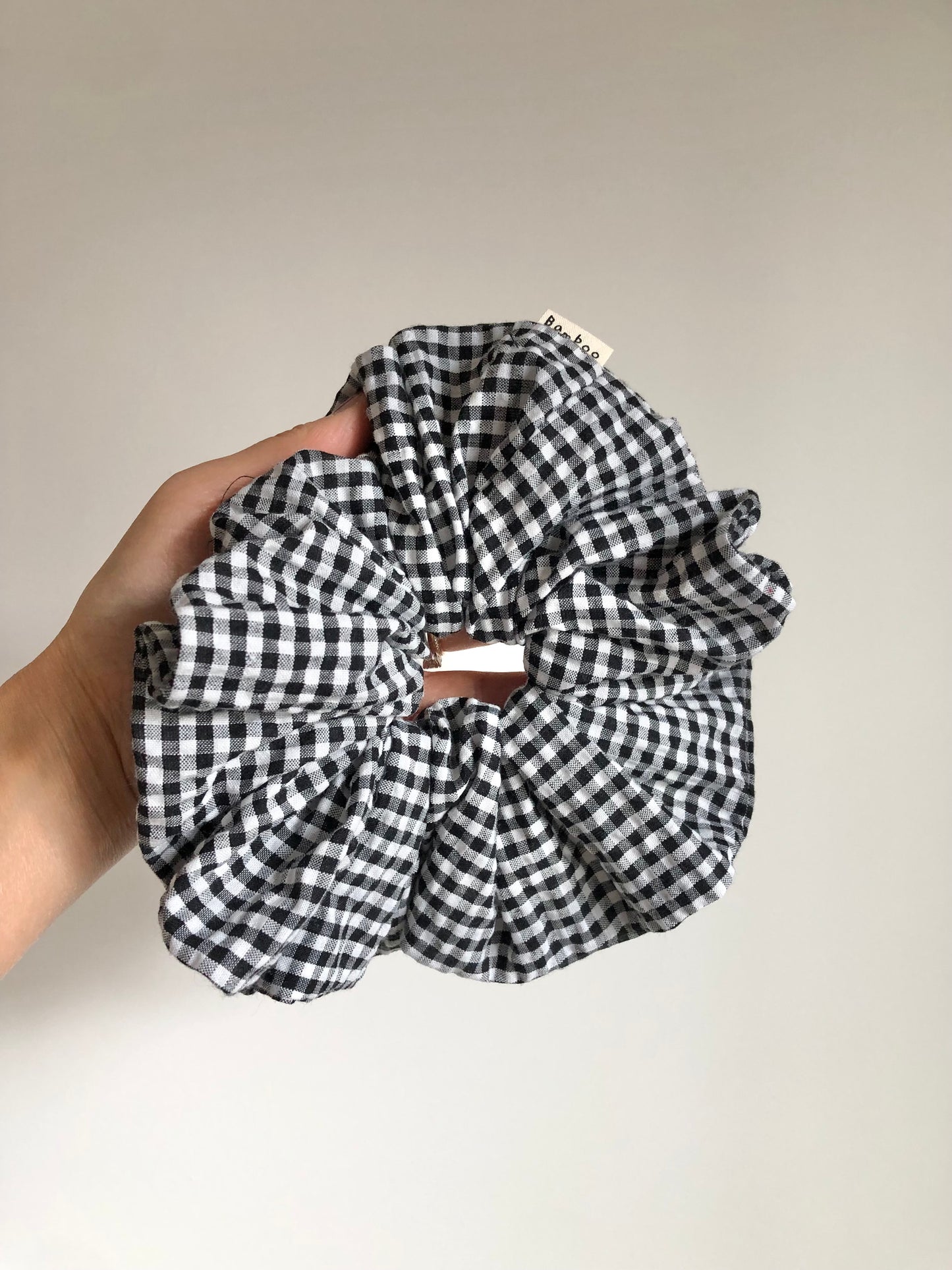 MINI GINGHAM SEERSUCKER SCRUNCHIES - neutral