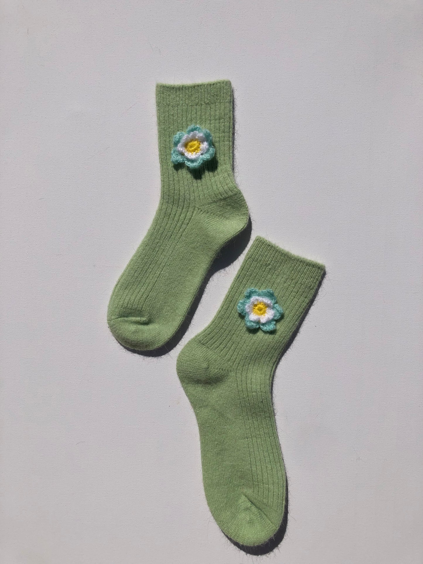 CROCHET DAFFODIL WOOL SOCKS