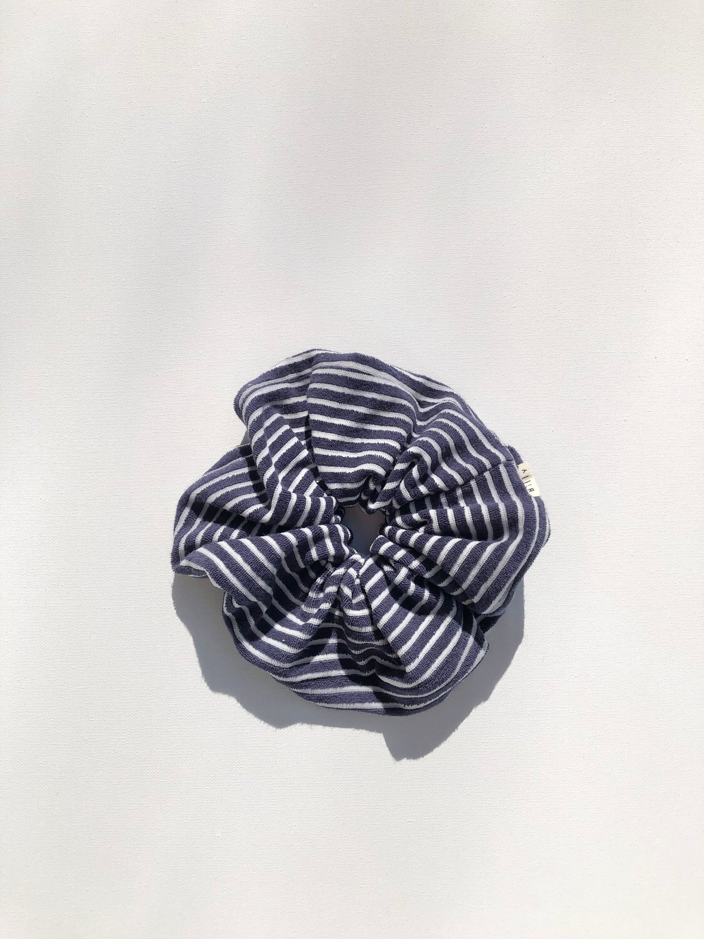 NOVA SCOTIA TOWELLING STRIPE SCRUNCHIES - neutral