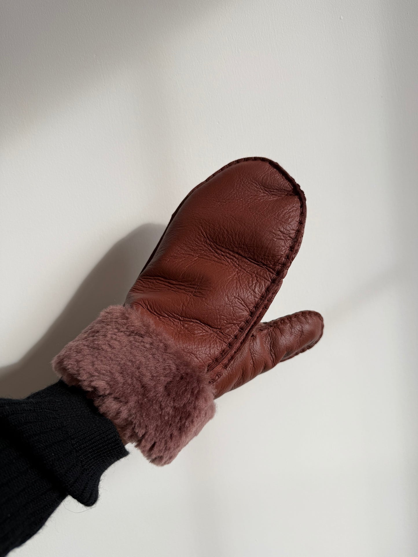 SHEARLING MITTENS