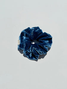 VELVET SCRUNCHIES - bright