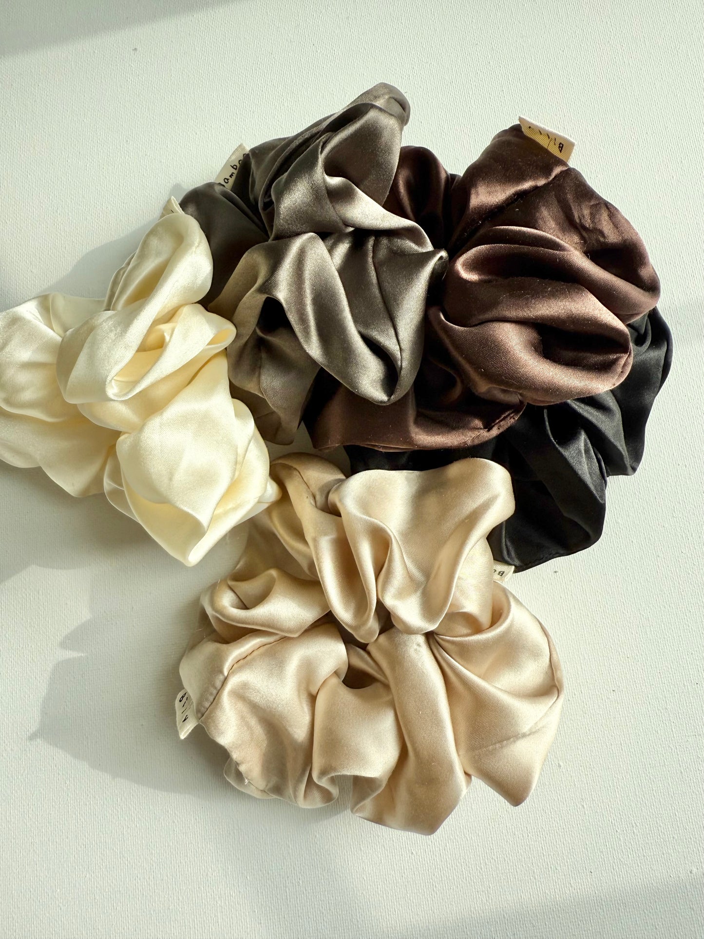 PURE SILK SCRUNCHIES