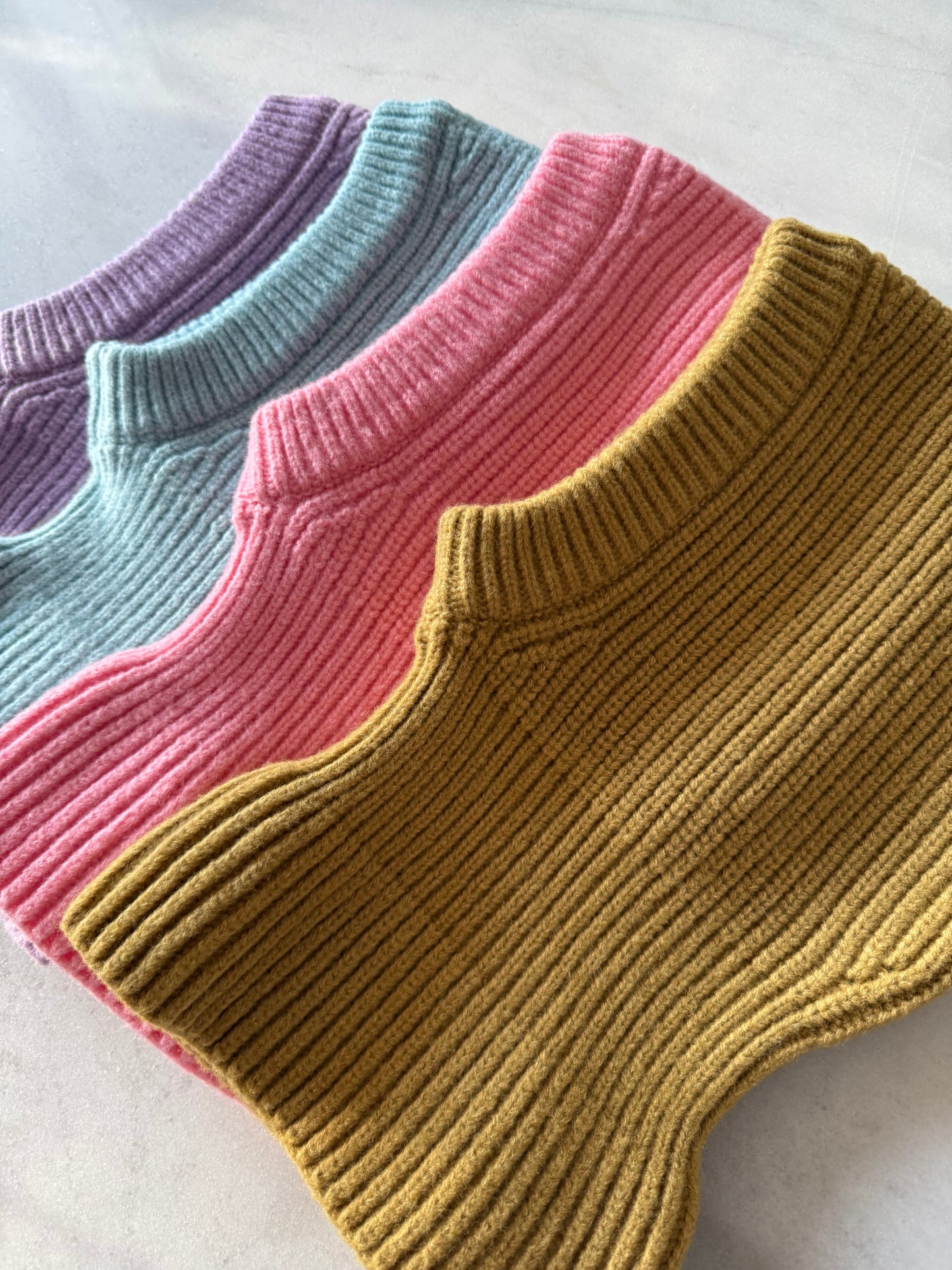 CHUNKY RIB FUZZY WOOL BALACLAVA