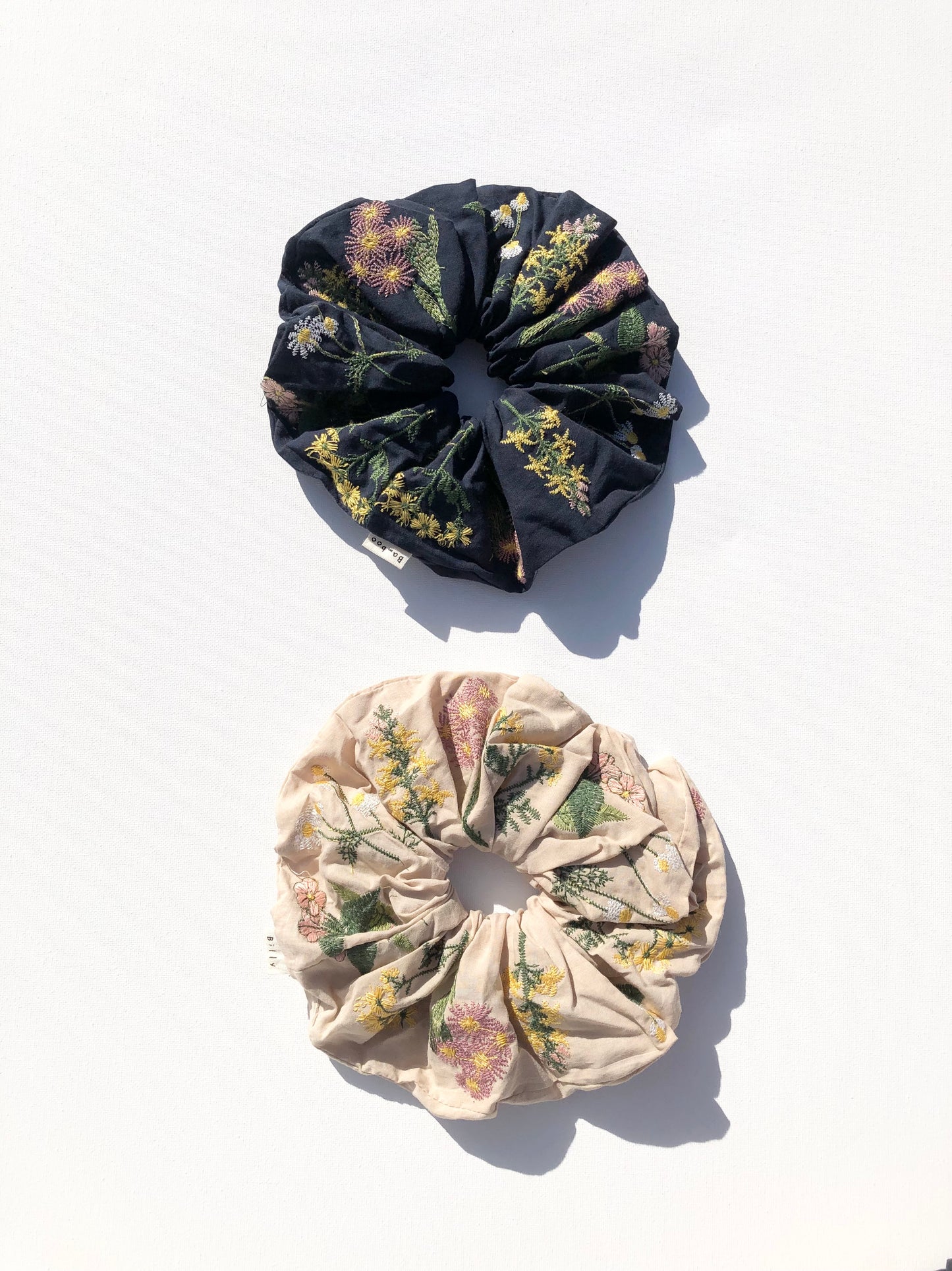 EMBROIDERED HERB SCRUNCHIES